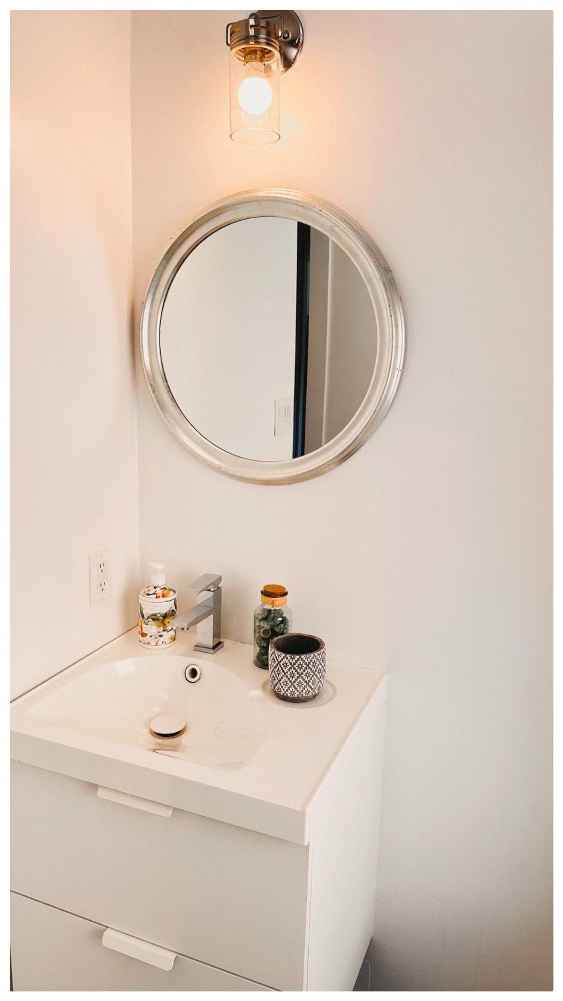 The Stays - Private Cozy 1 Bhr Apt On Main Floor Toronto Exteriör bild